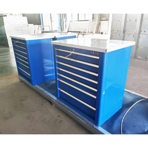 彩色工具车